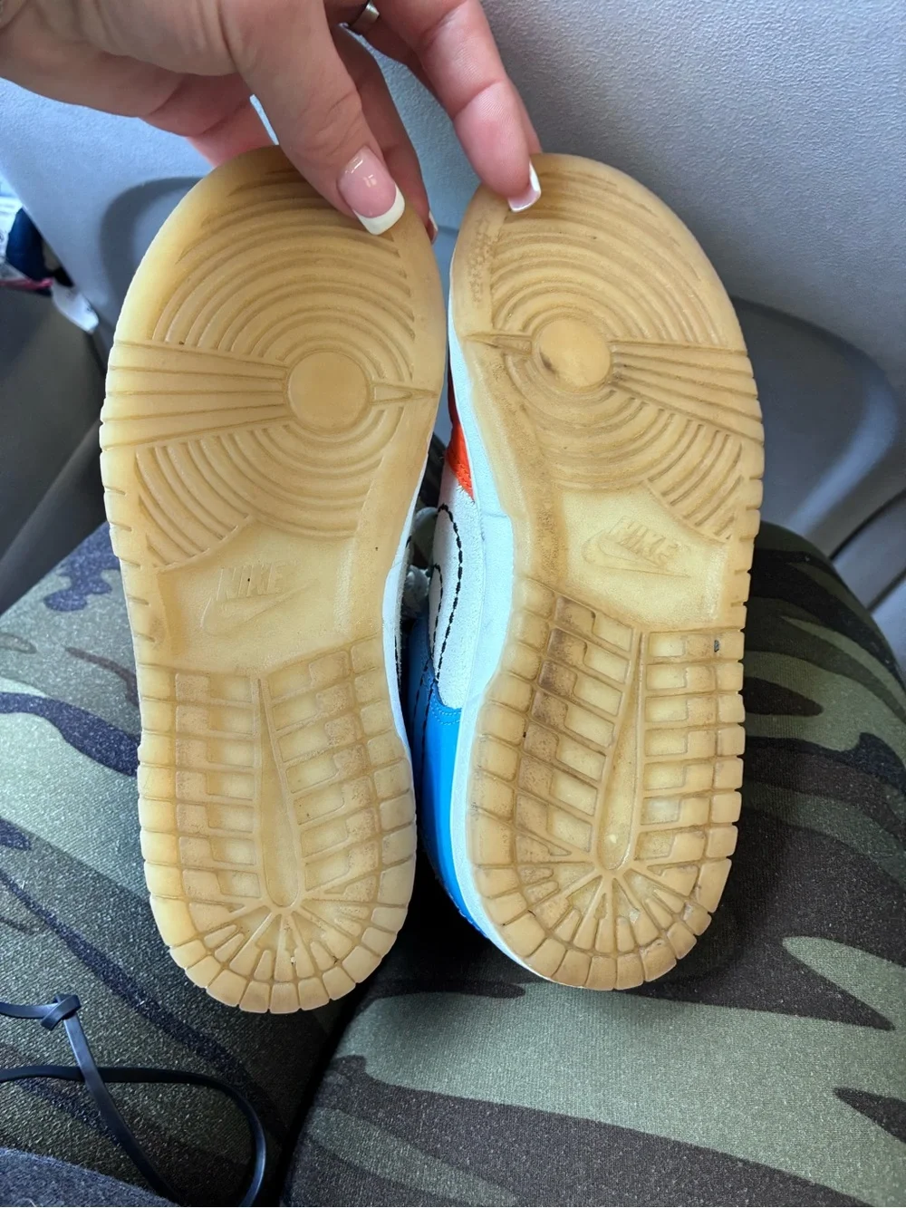 Nike vibrant turquoise